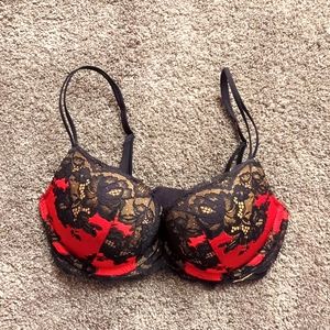 Victoria's Secret 34D Lace Holiday Bra